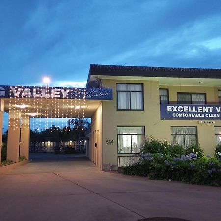Big Valley Lakeside Paradise Motor Inn Shepparton Dış mekan fotoğraf