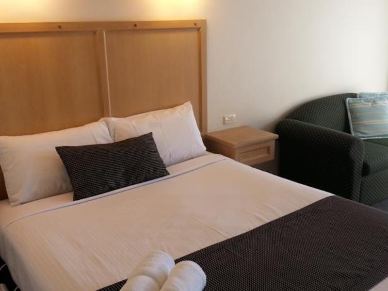 Big Valley Lakeside Paradise Motor Inn Shepparton Dış mekan fotoğraf
