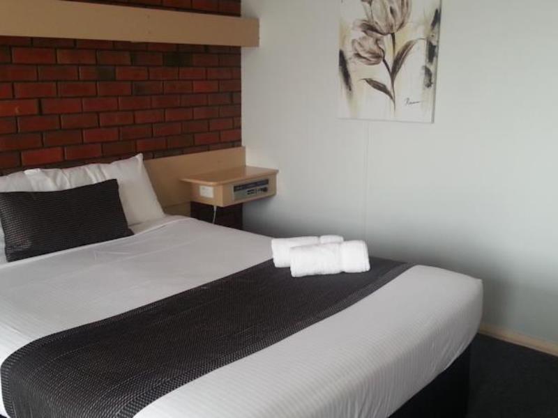 Big Valley Lakeside Paradise Motor Inn Shepparton Dış mekan fotoğraf