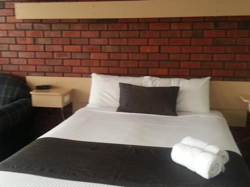 Big Valley Lakeside Paradise Motor Inn Shepparton Dış mekan fotoğraf