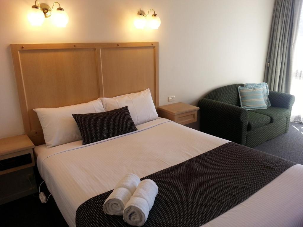 Big Valley Lakeside Paradise Motor Inn Shepparton Oda fotoğraf