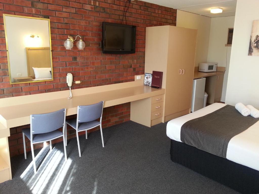 Big Valley Lakeside Paradise Motor Inn Shepparton Dış mekan fotoğraf